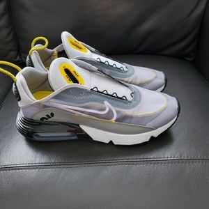 Mens Nike Air max 2090 sz 12